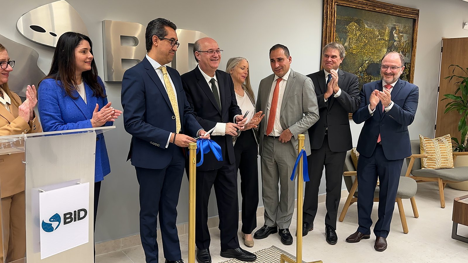 BID inaugura sede en Guatemala