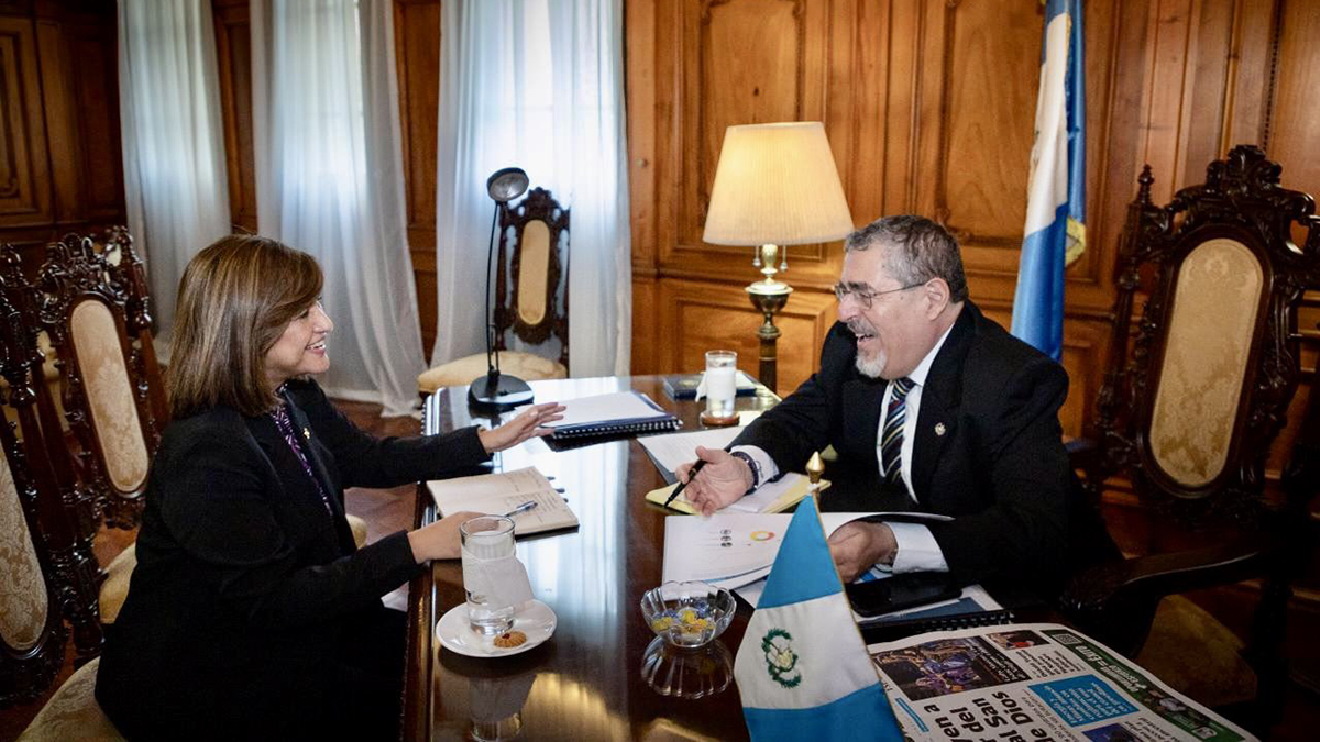 Guatemala presenta perspectivas fiscales 2024