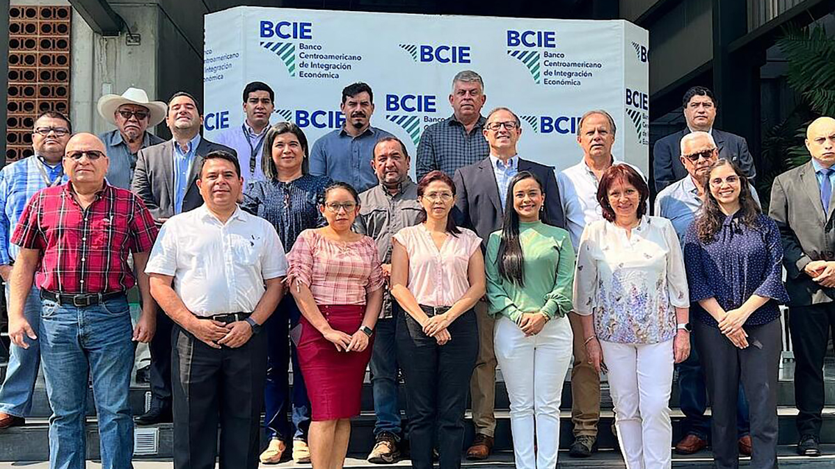 BCIE suma 1.4 millones para apoyo a Mipymes agrícolas en El Salvador